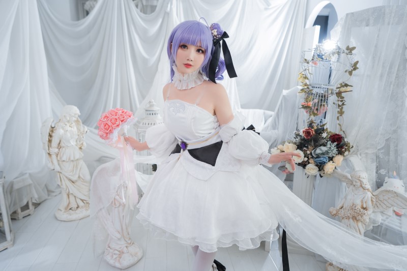 网红Coser@面饼仙儿 独角兽婚纱 [14P/129MB]
