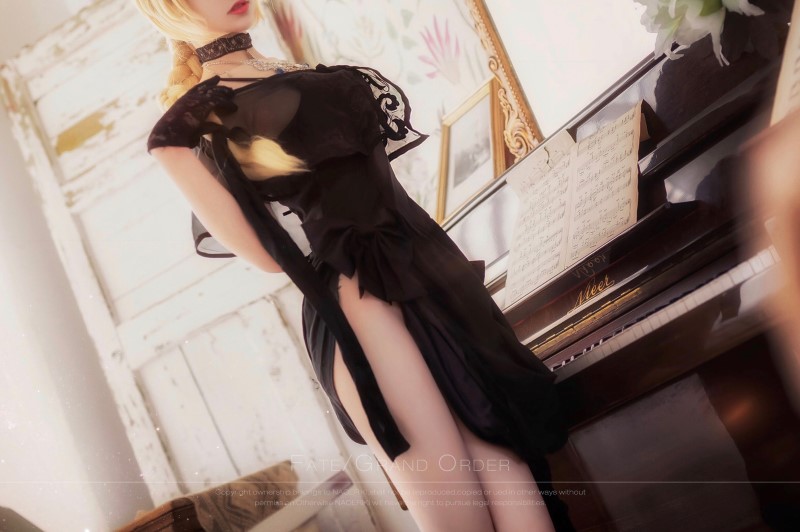 微博红人动漫Coser@南桃Momoko 贞德礼装 [6P/10MB]