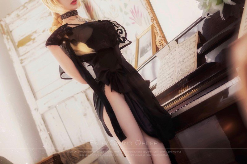 微博红人动漫Coser@南桃Momoko 贞德礼装 [6P/10MB]