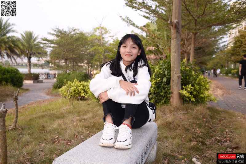 只糖原创 NO.123 点点 玻璃晴朗，橘子辉煌 [287P/944MB]