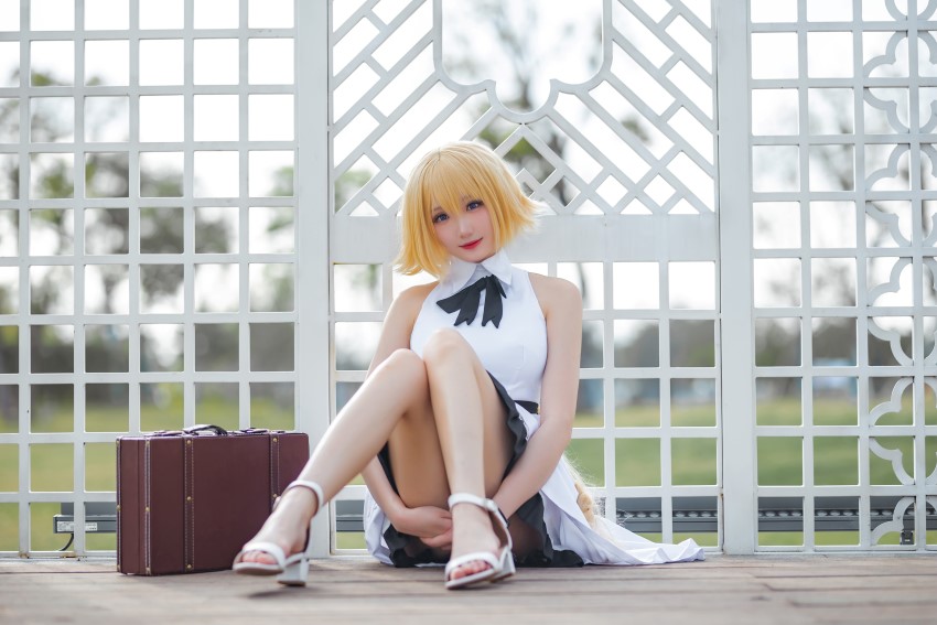 微博COS@瓜希酱 – 贞德三周年白裙德[20P/85MB]