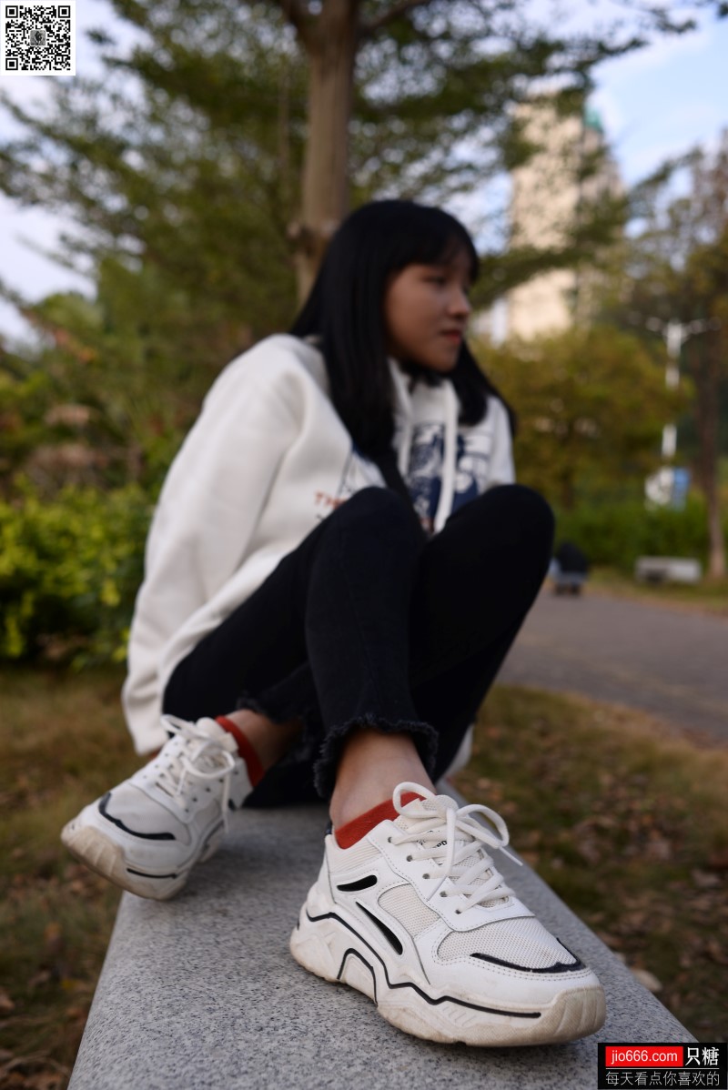 只糖原创 NO.123 点点 玻璃晴朗，橘子辉煌 [287P/944MB]