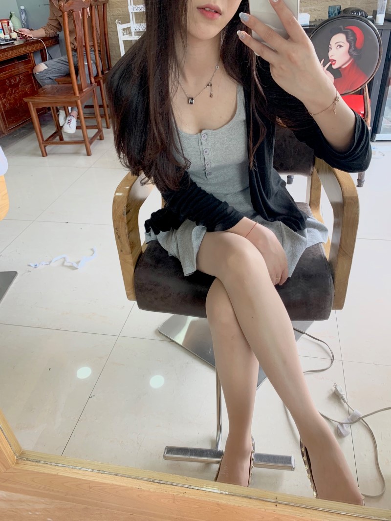 网红哈比@丝袜美腿微博合集9 [179P/134M]