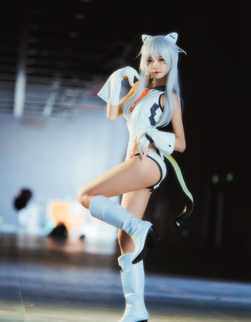 萝莉风COS 桜桃喵 – 机动战队：遥 2 [33P/280MB]