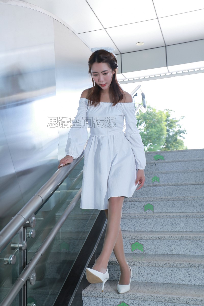 [SiHua思话]SH182 苏小柔 地铁站的小柔 [49P/137MB]