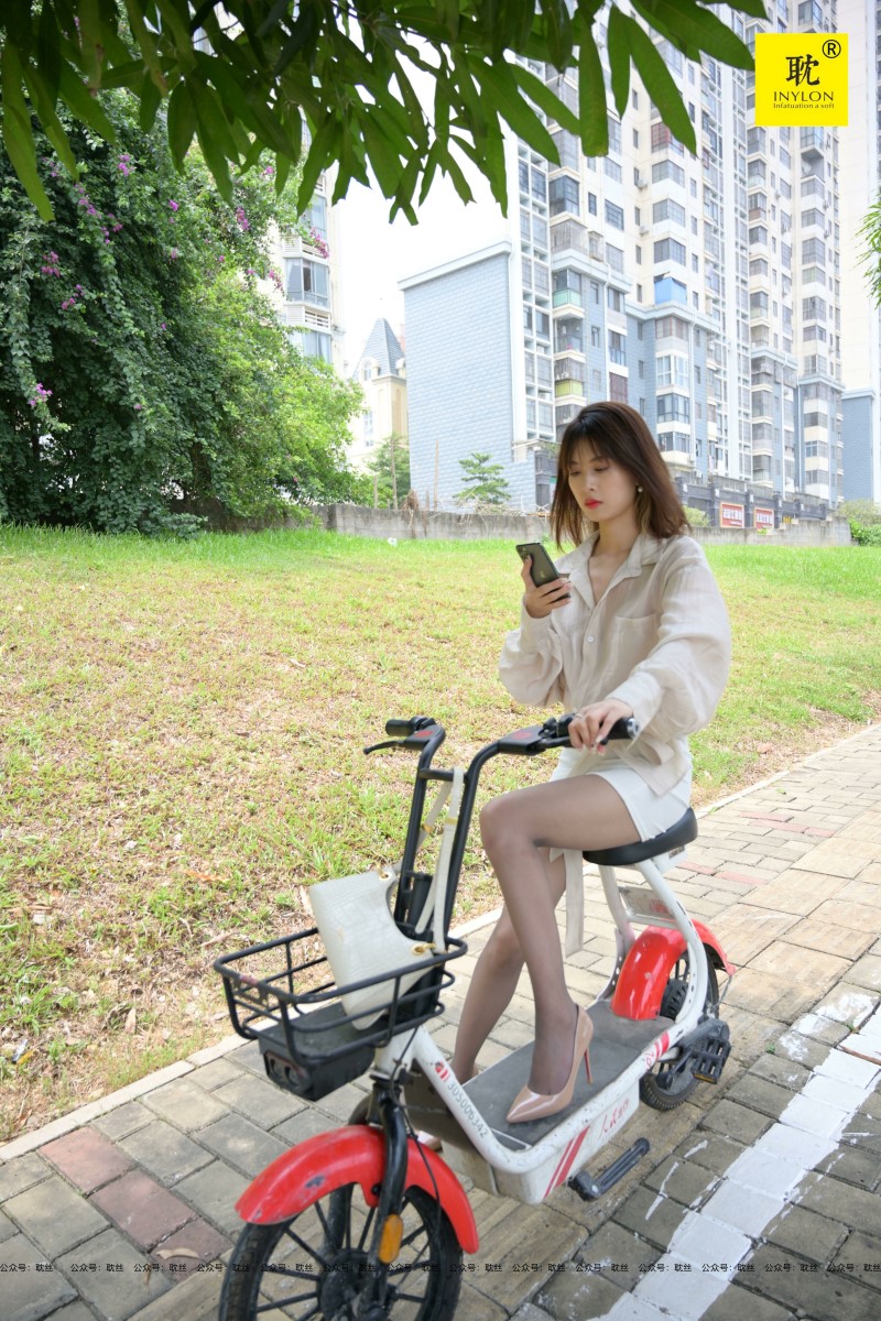 [IESS异思趣向] 耽丝 第N种幻想之《一个人下班》⑧ [68P/204MB]