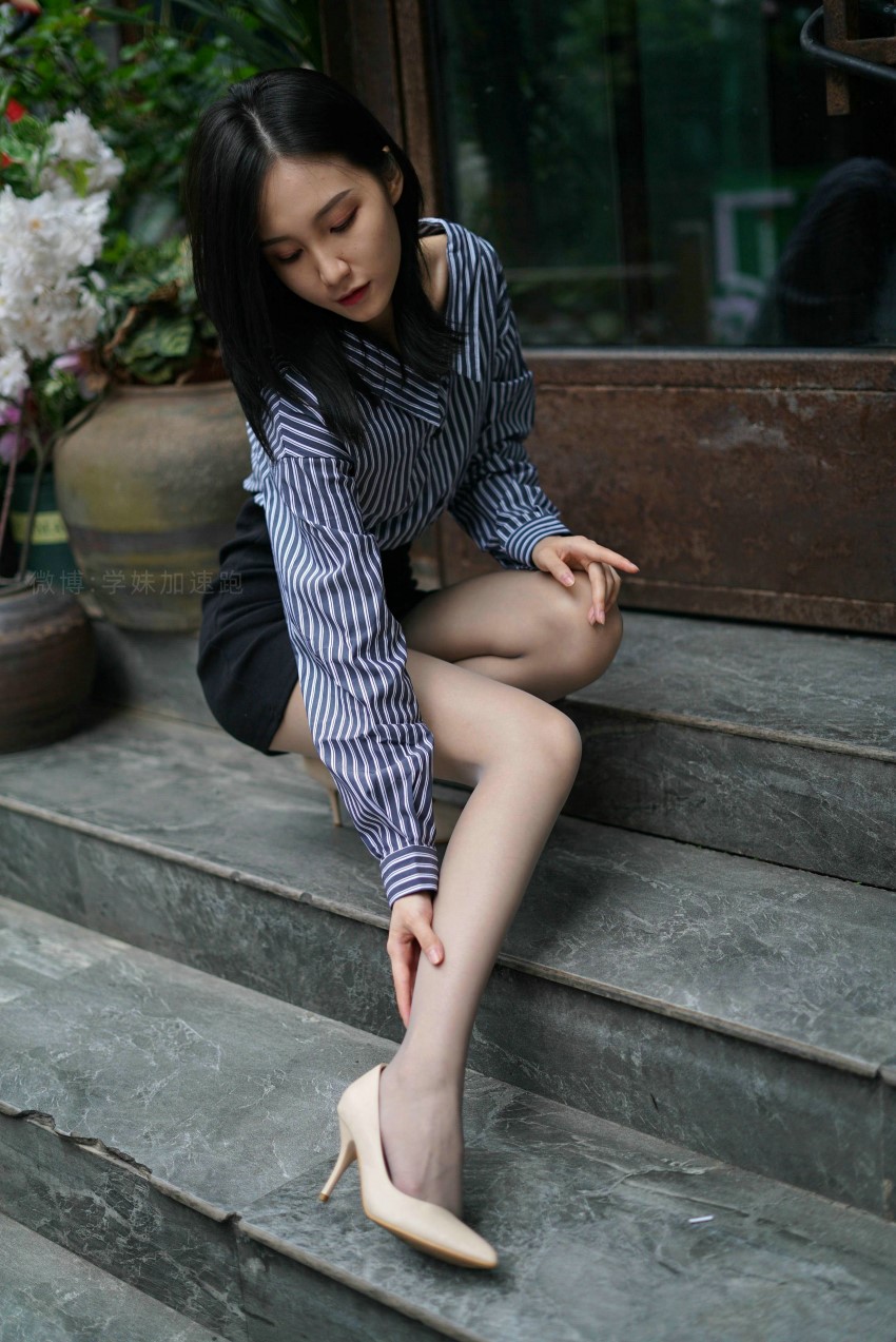 [学妹加速跑]XM094《无价之腿-腿腿》[100P/1V/207MB]