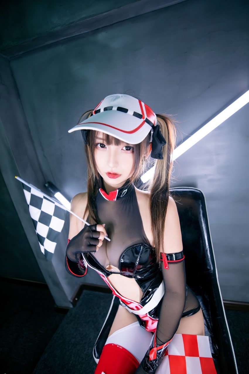 神楽坂真冬 -  立入禁止 [150P/50MB]