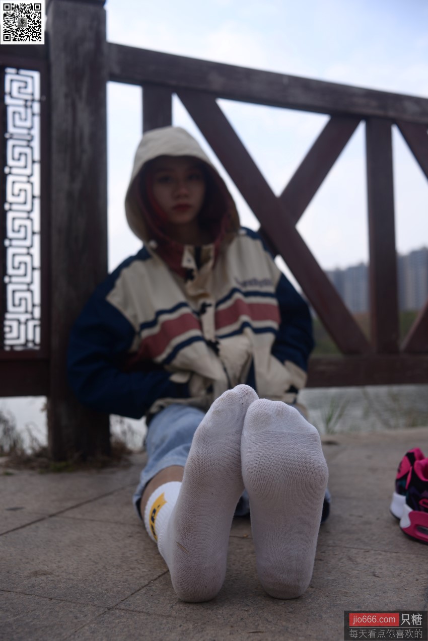 [只糖棉袜]NO.157 彤彤 眼里是阳光 [204P/1V/910MB]