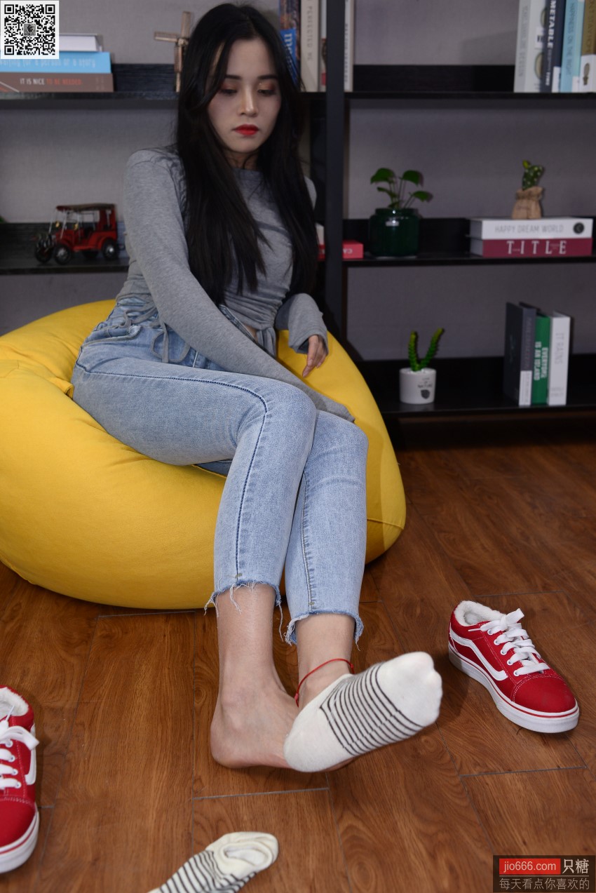 [只糖棉袜]NO.149 文文 轻拾月光，听风声缱绻 [229P/905MB]