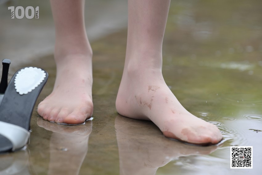 [IESS异思趣向]一千零一夜 161《雨中漫步1》 [83P/91MB]