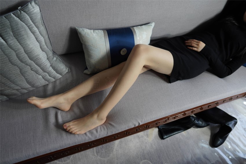 [kittyWawa袜小喵]KT264《黑短裙与靴》[100P/107MB]