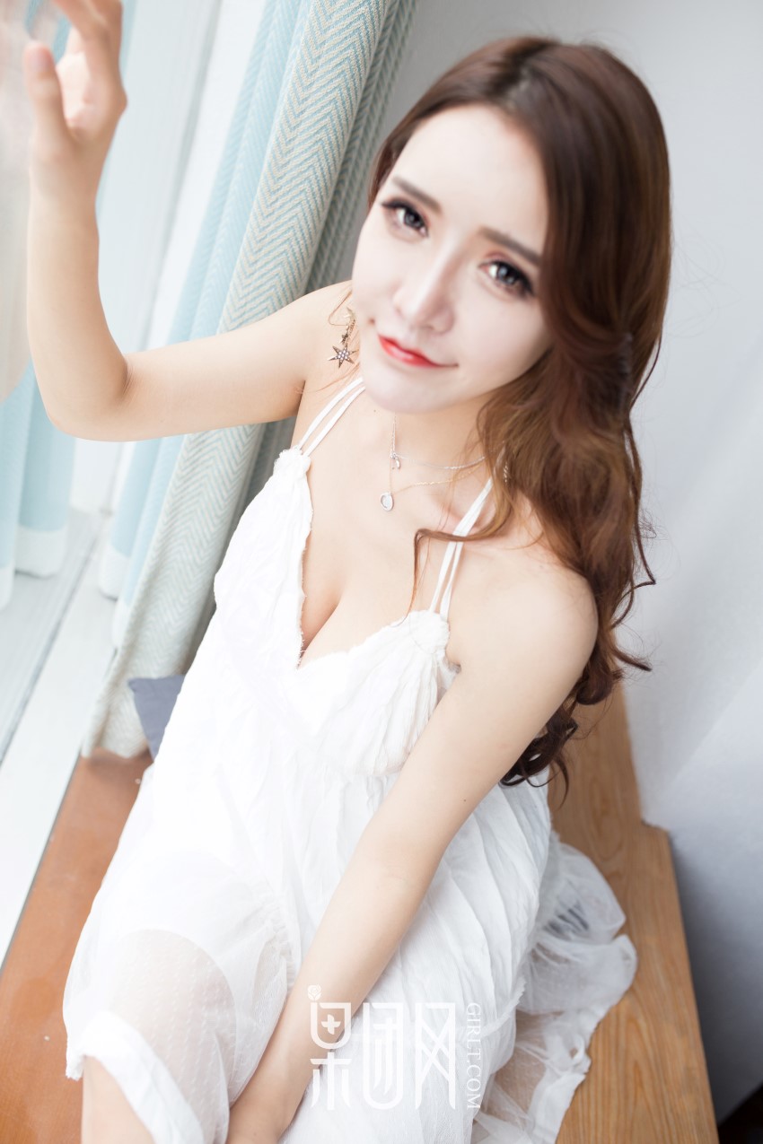 [Girlt果团网]2017.06.05 NO.011 Lunana_lee[58P/473MB]