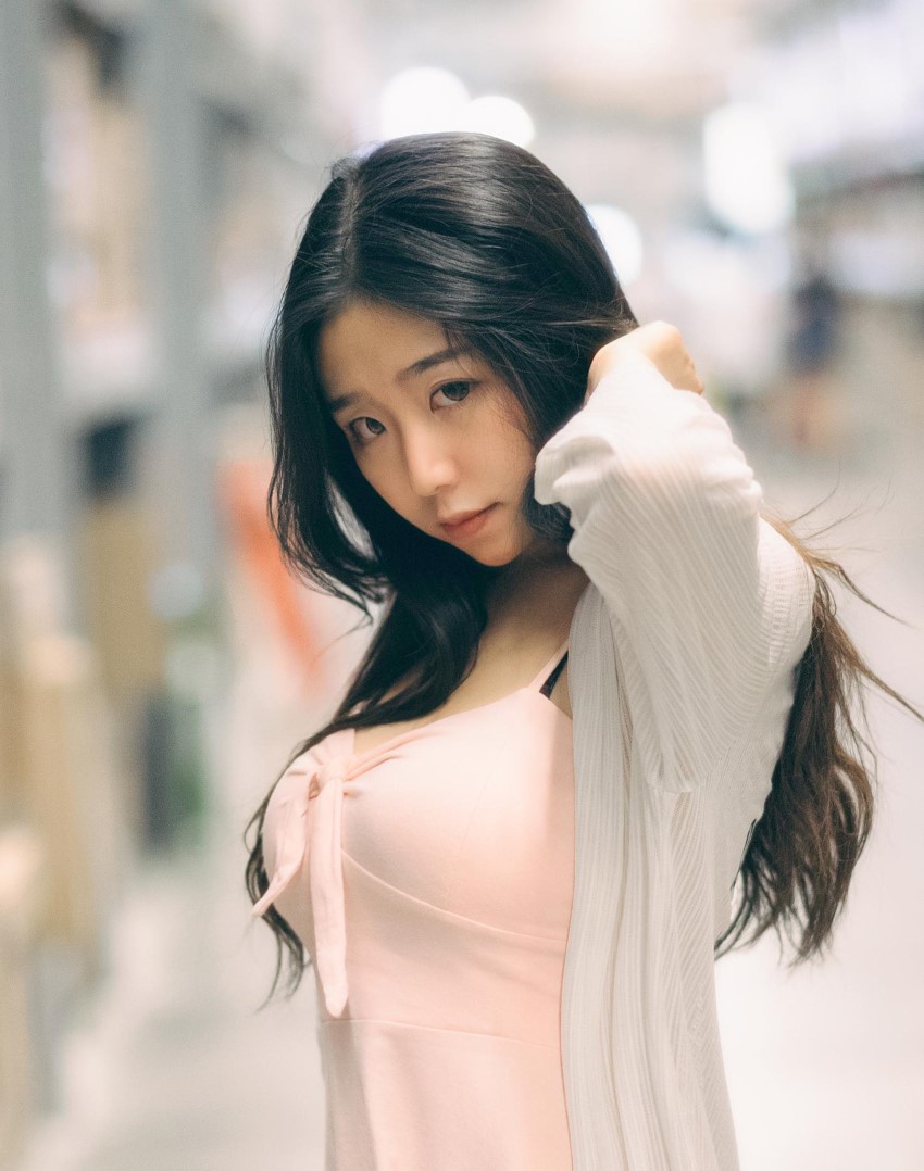 网红COS 穆零Mu0 宜家 [9P/4MB]