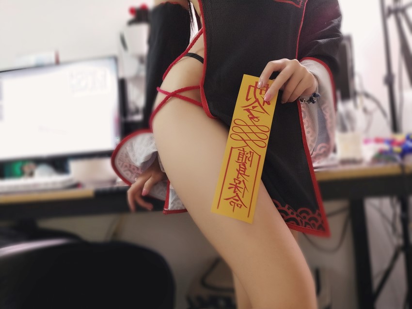 猫君君MaoJun – 小僵尸 [14P/66MB]