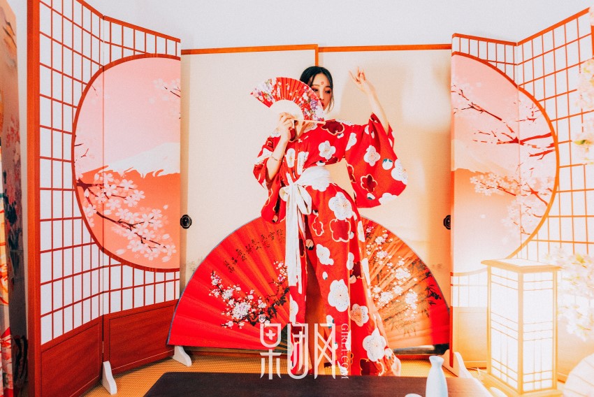 [Girlt果团网]2017.09.08 NO.065 霓虹深处歌舞妓媚眼如丝 [41P/660MB]