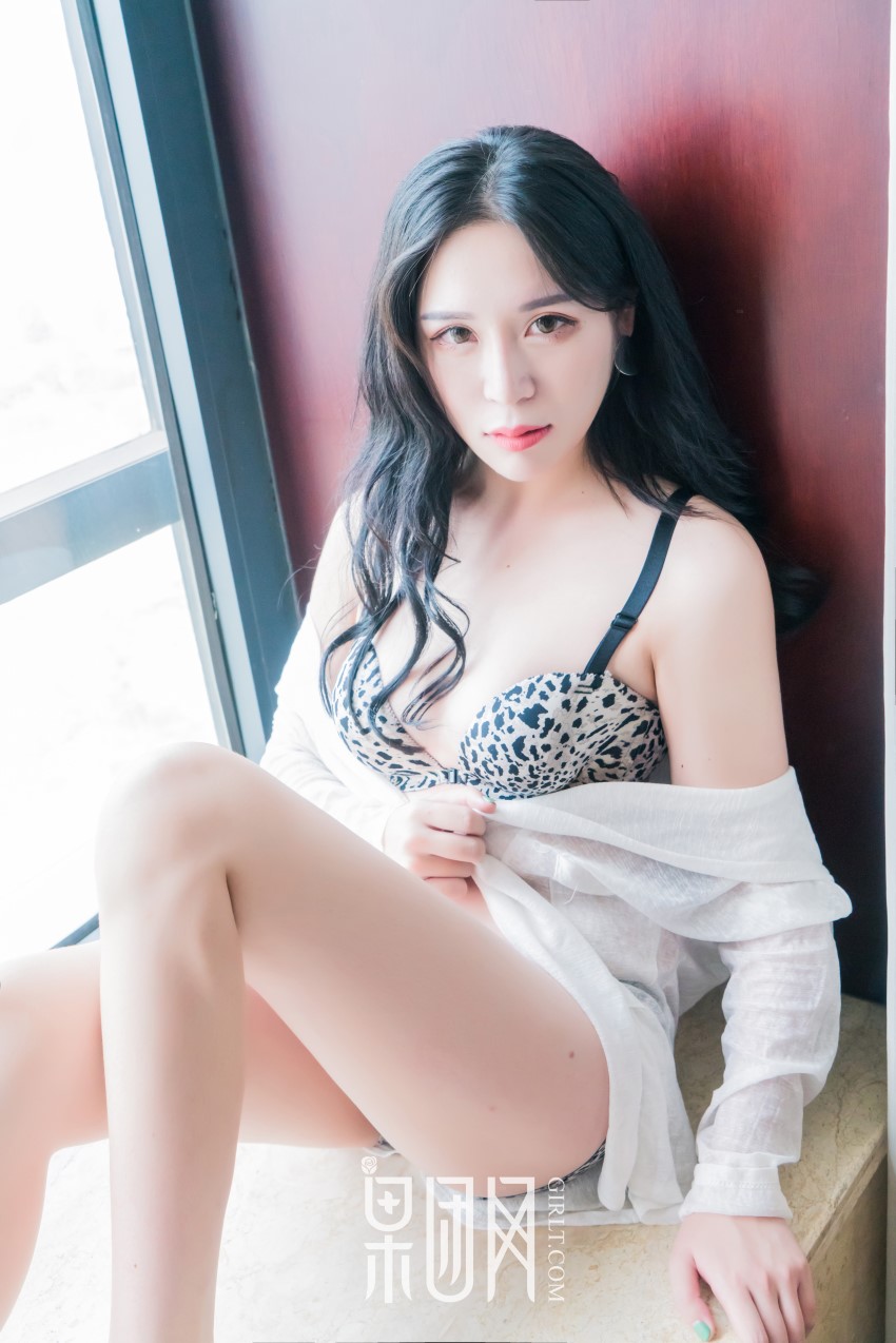 [Girlt果团网]2017.10.28 NO.087 Panda [49P/909MB]