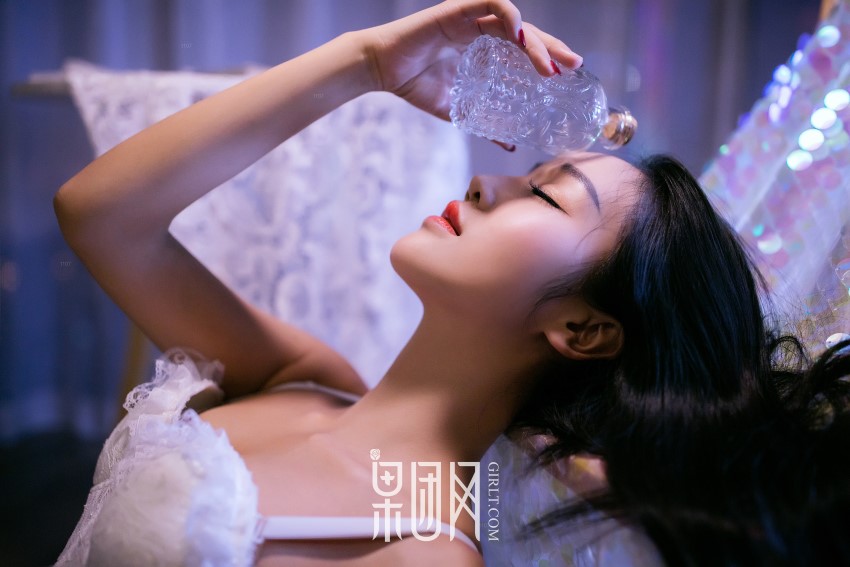 [Girlt果团网]2017.09.13 NO.067 恋恋 [47P/393M]