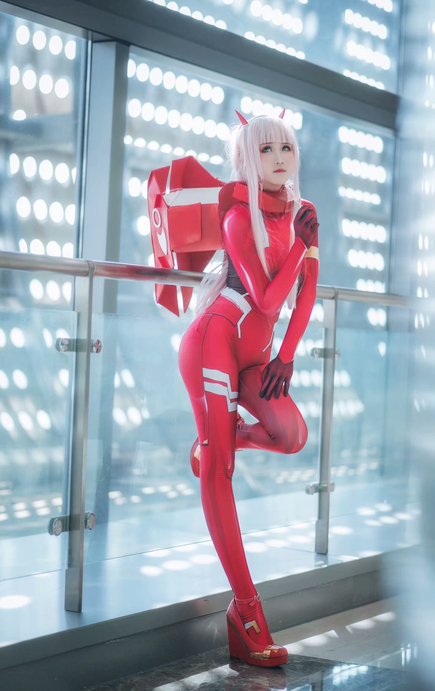 三度_69-Darling in the Frankxx [16P/103MB]