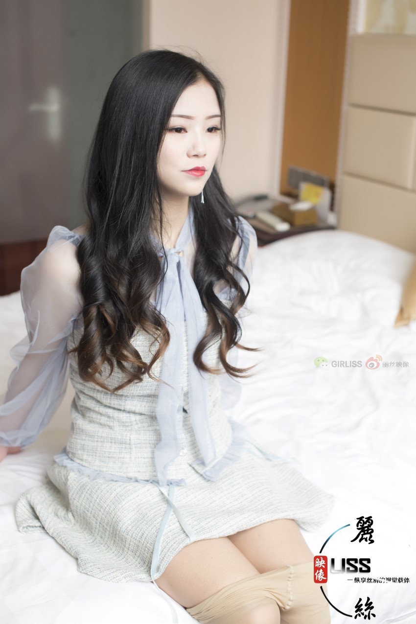 [LISS丽丝映像]NO.002 20岁琴川《爱丝情密初体验》[73P/983MB]