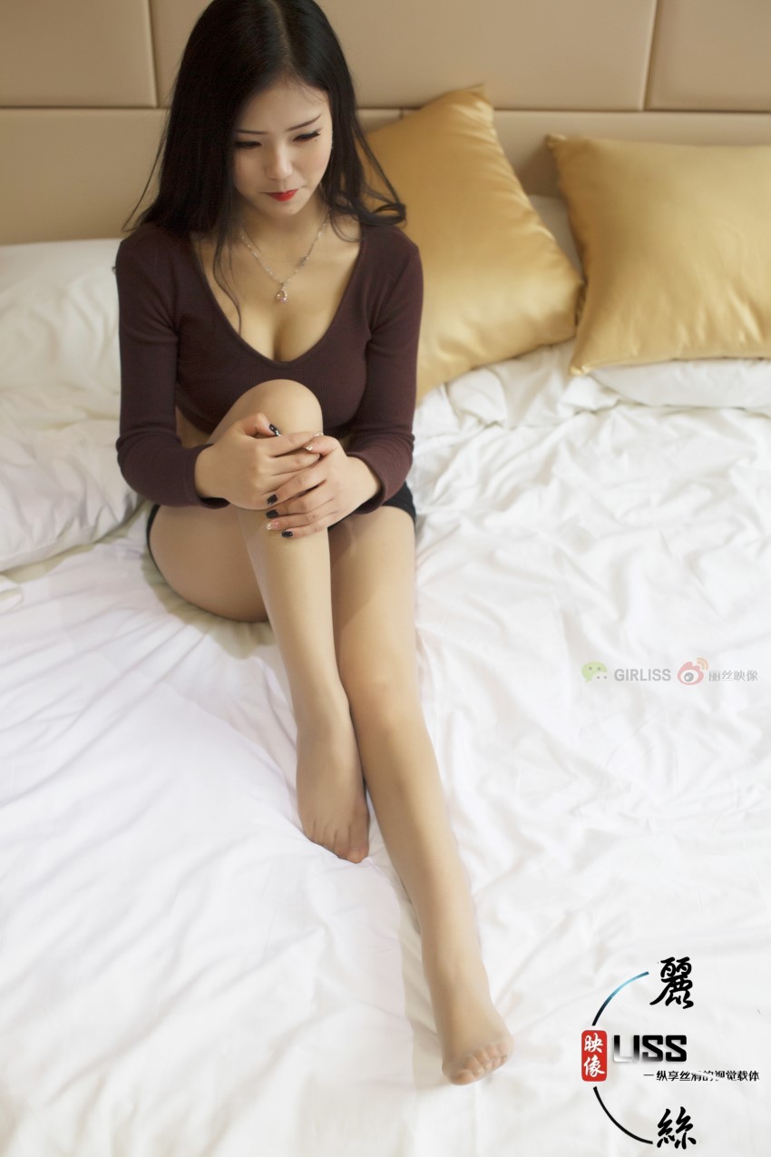 [LISS丽丝映像]NO.002 20岁琴川《爱丝情密初体验》[73P/983MB]