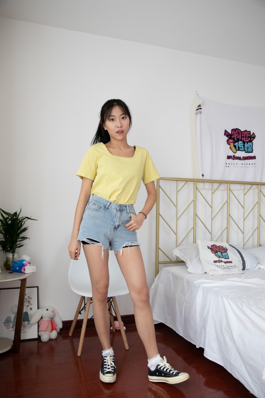 物恋传媒 NO.638 elise-夜之冗长[249P/1V/5.78G]