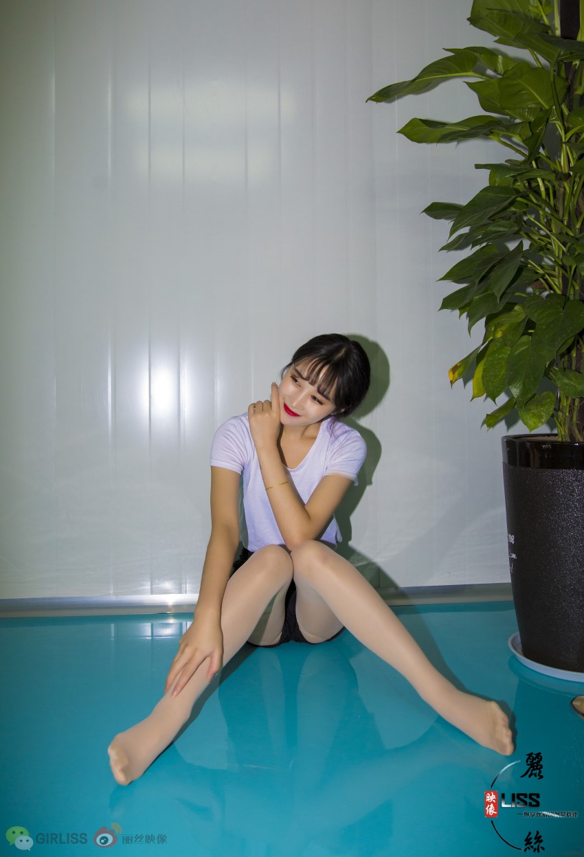 [LISS丽丝映像]NO.015 琪妹《实习期女秘体验中心》[93P/1.51GB]