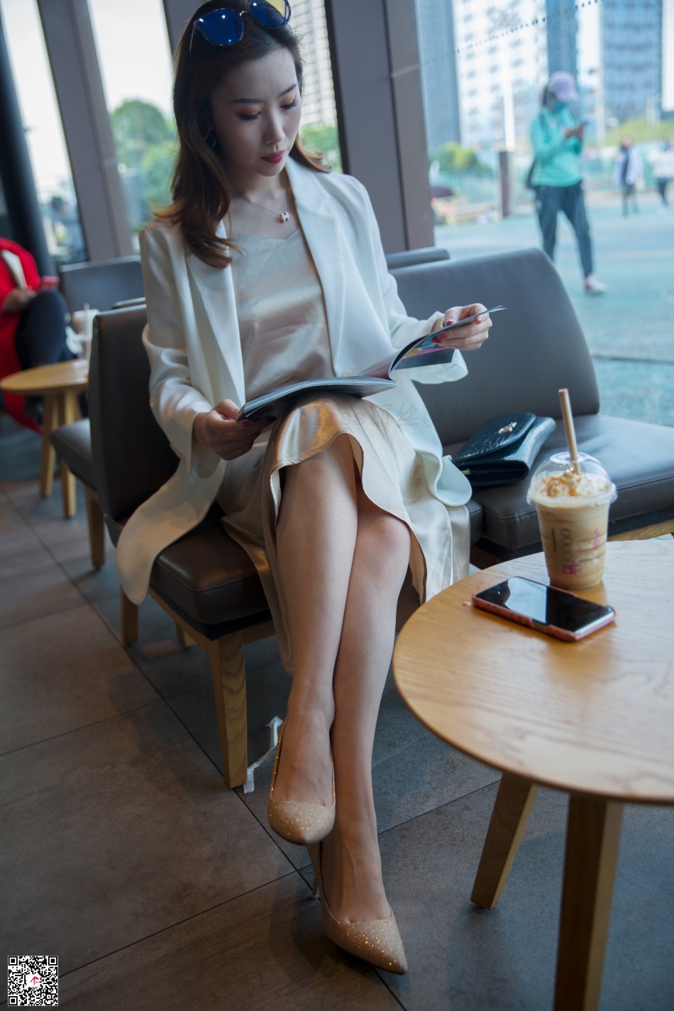 [LISS丽丝映像]NO.060《对白领同事的非分之想》[141P/1V/1.62GB]