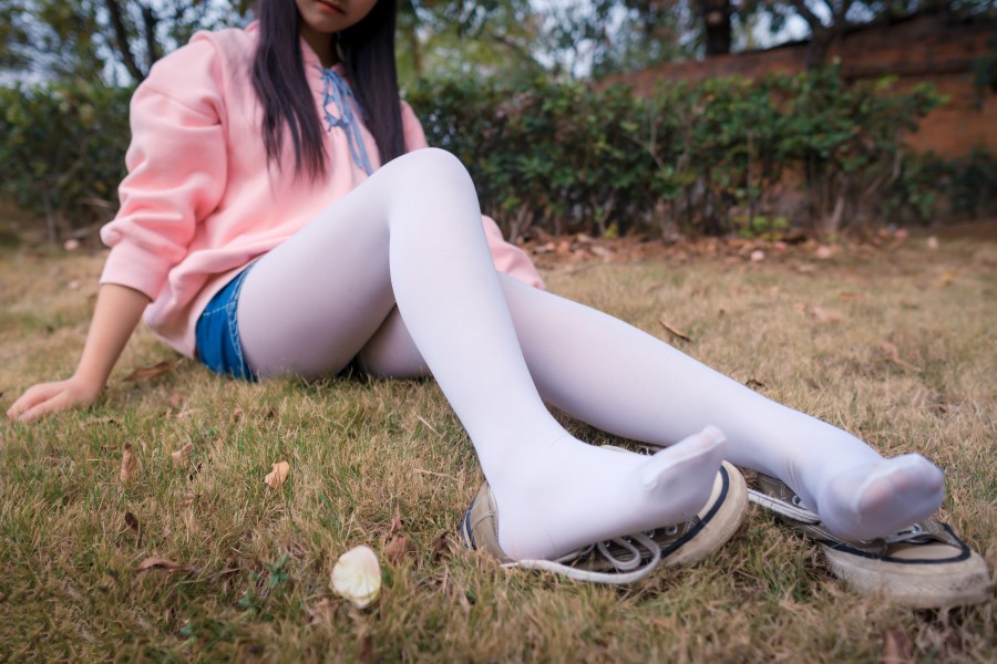 [喵糖映画]VOL.420 春日踏青[37P/250MB]