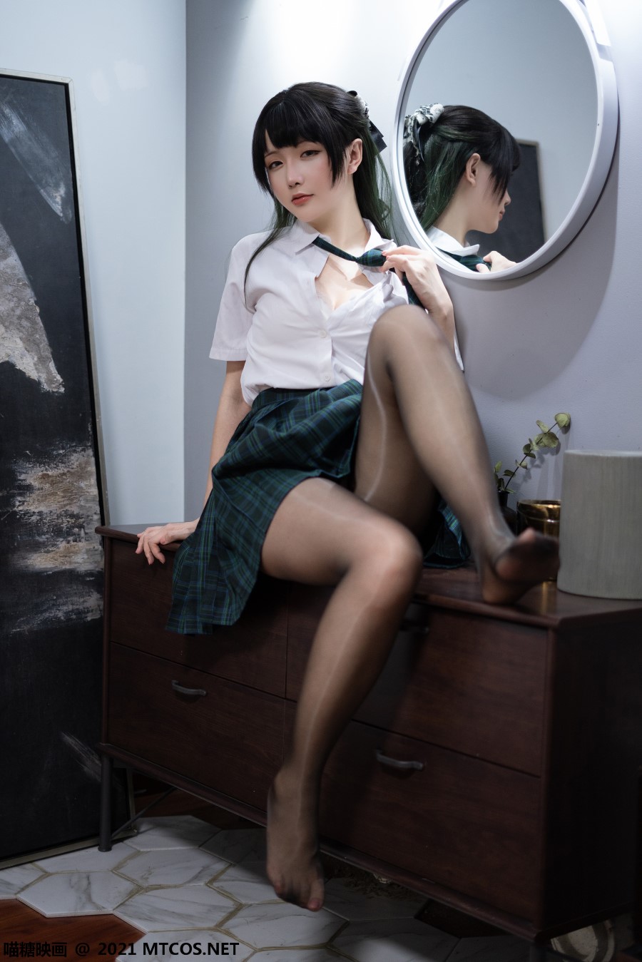 [喵糖映画]VOL.435 绿色黑丝JK [20P/90MB]