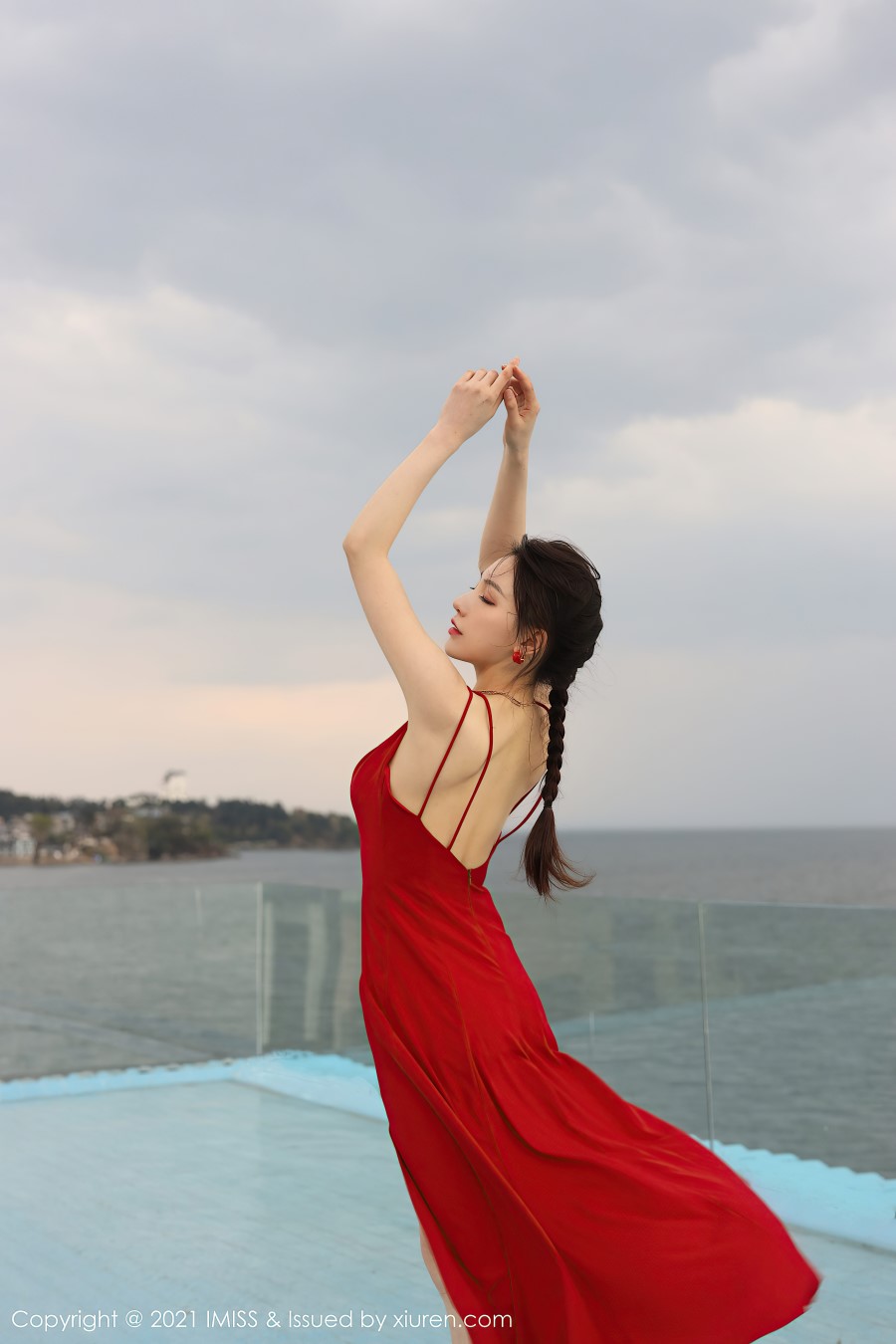 [IMiss爱蜜社]2021.04.29 VOL.586 Lynn刘奕宁[38+1P/403MB]