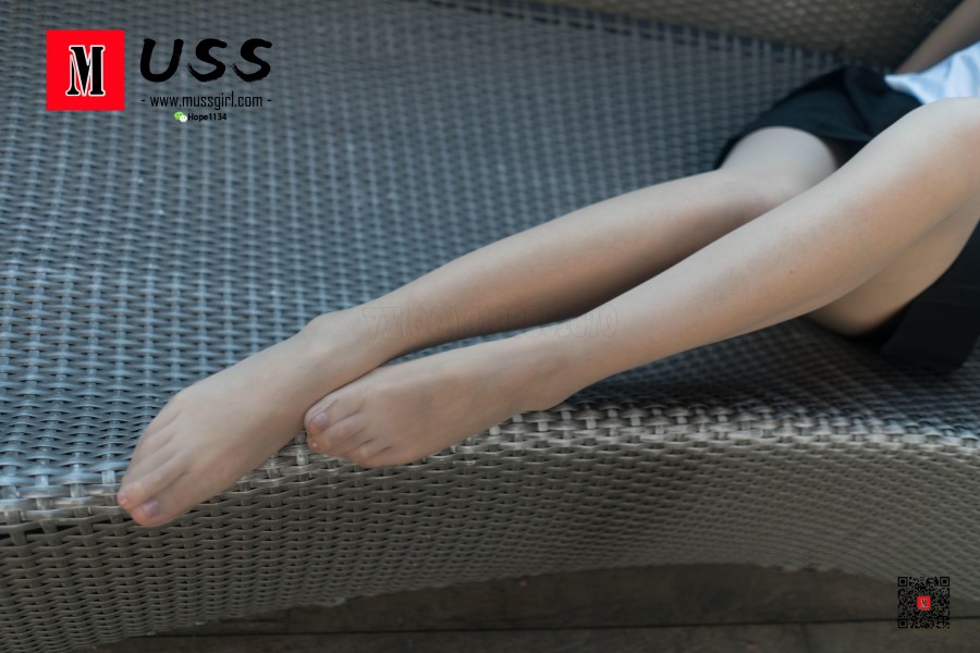 [MussGirl慕丝女郎]NO.066 第一次约拍穿丝袜小姐姐 [96P/187MB]