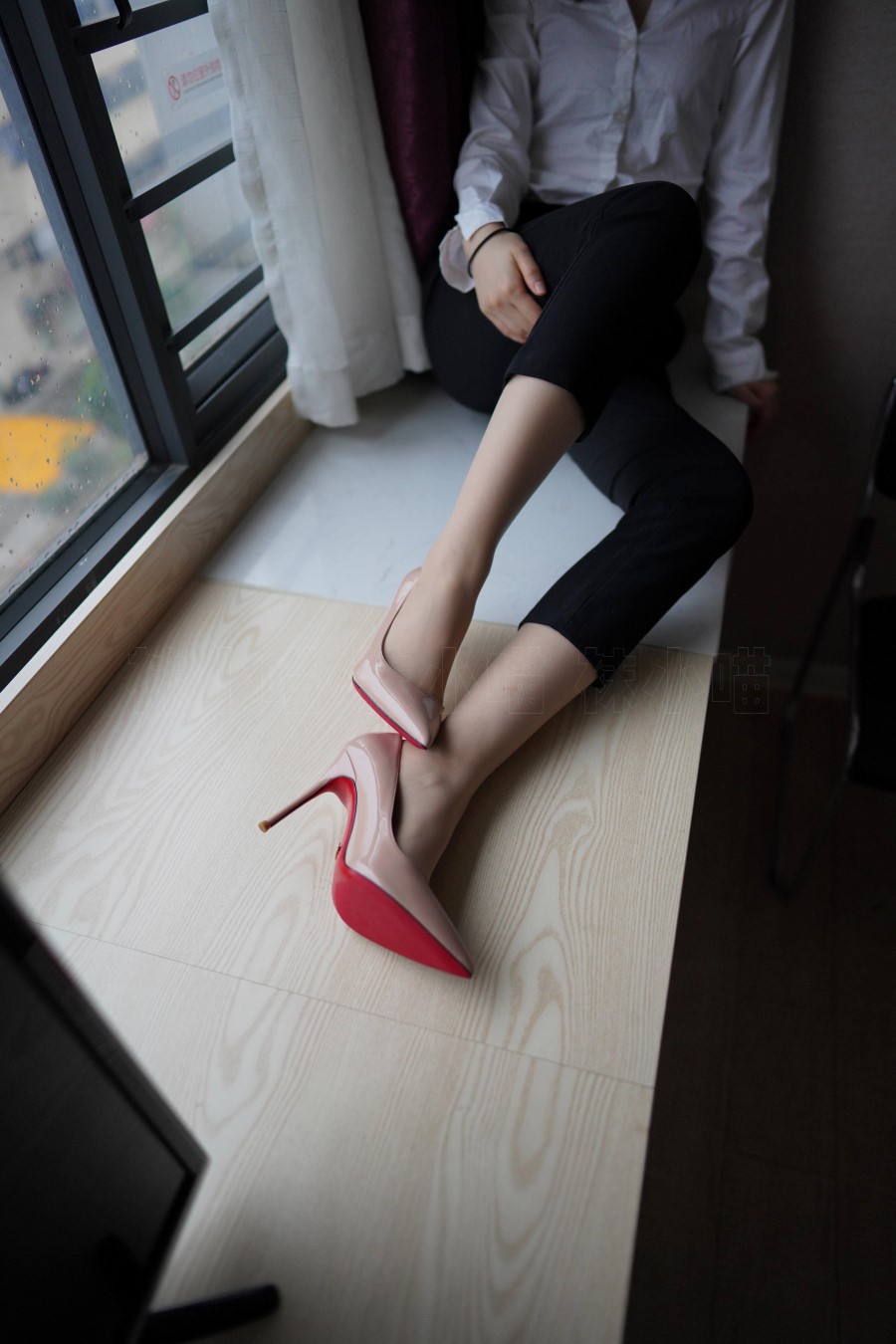 [kittyWawa袜小喵]KT284 窗台 [88+1P/96MB]