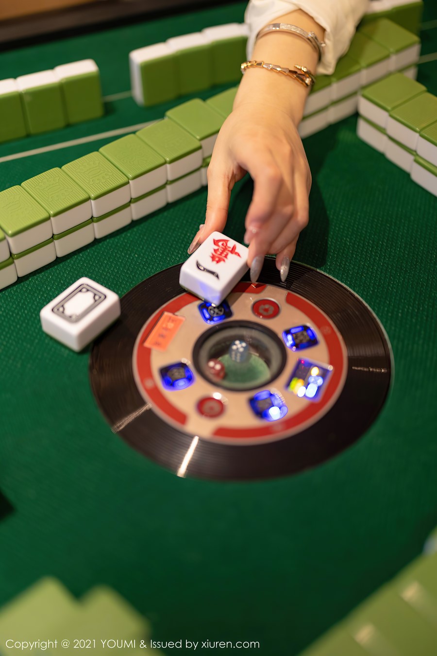 [YouMi尤蜜荟]2021.05.25 VOL.645 朱可儿Flower [106+1P/968MB]