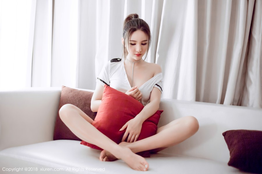 [XIUREN绣人网] 2018.07.16 No.1082 SOLO-尹菲 [33P/132MB]