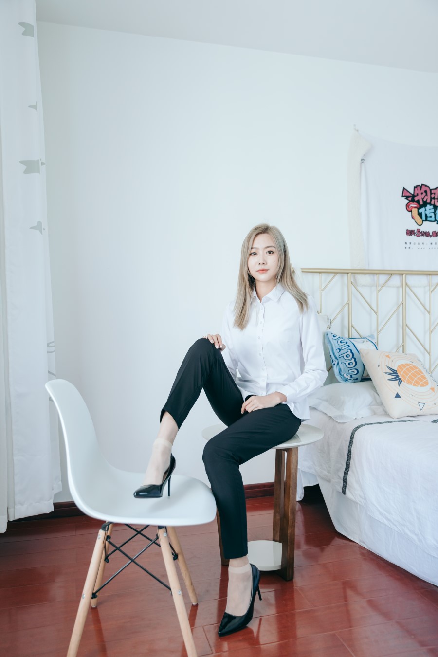 物恋传媒 NO.770 小鹿-日暮流年[166P/1V/3.49GB]