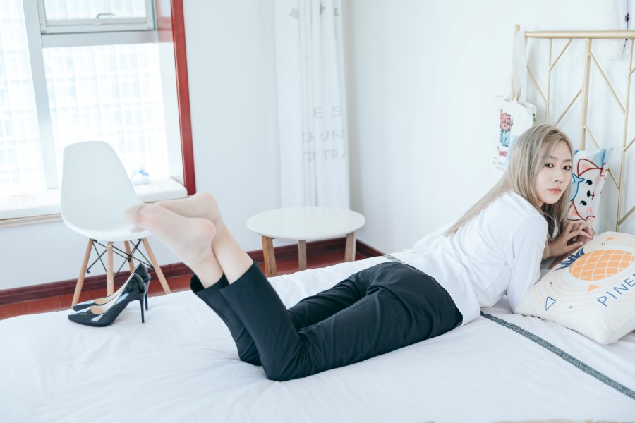 物恋传媒 NO.770 小鹿-日暮流年[166P/1V/3.49GB]