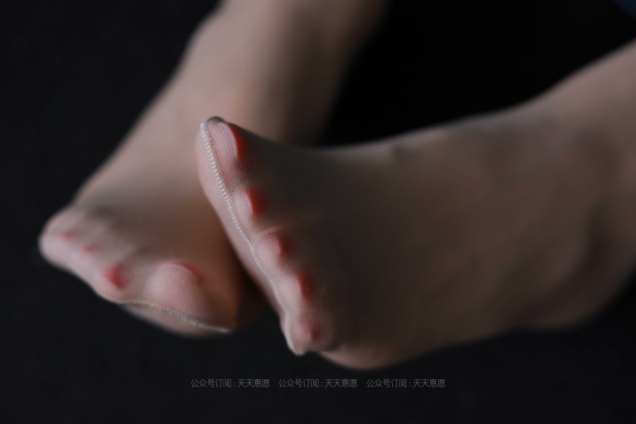 [IESS异思趣向] 耽丝 210704 美子的美背加库里丝 [99P/101MB]