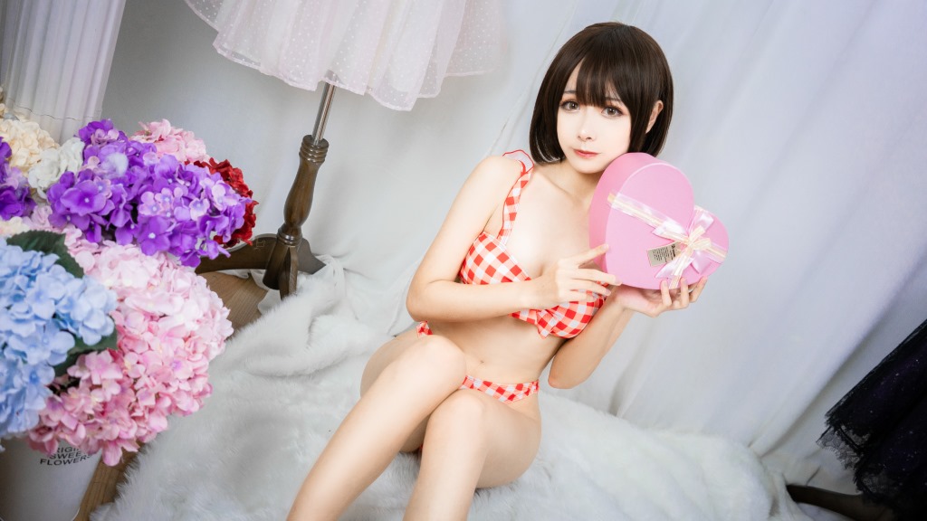 Momoko葵葵 – 空音 [20P/333MB]