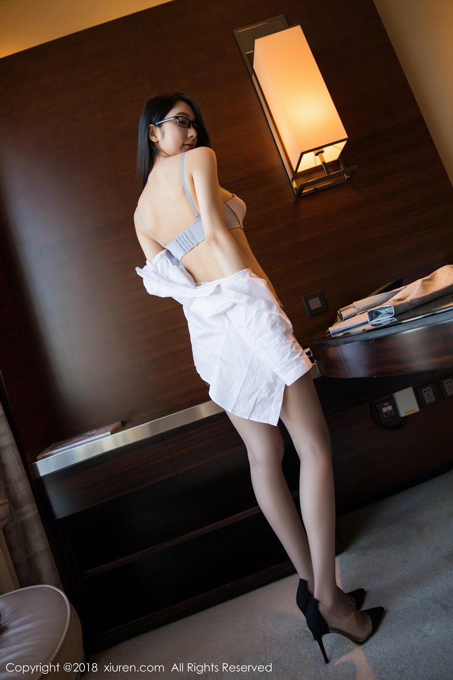 [XIUREN秀人网] 2018.09.26 NO.1172 Angela小热巴 [55+1P/247MB]