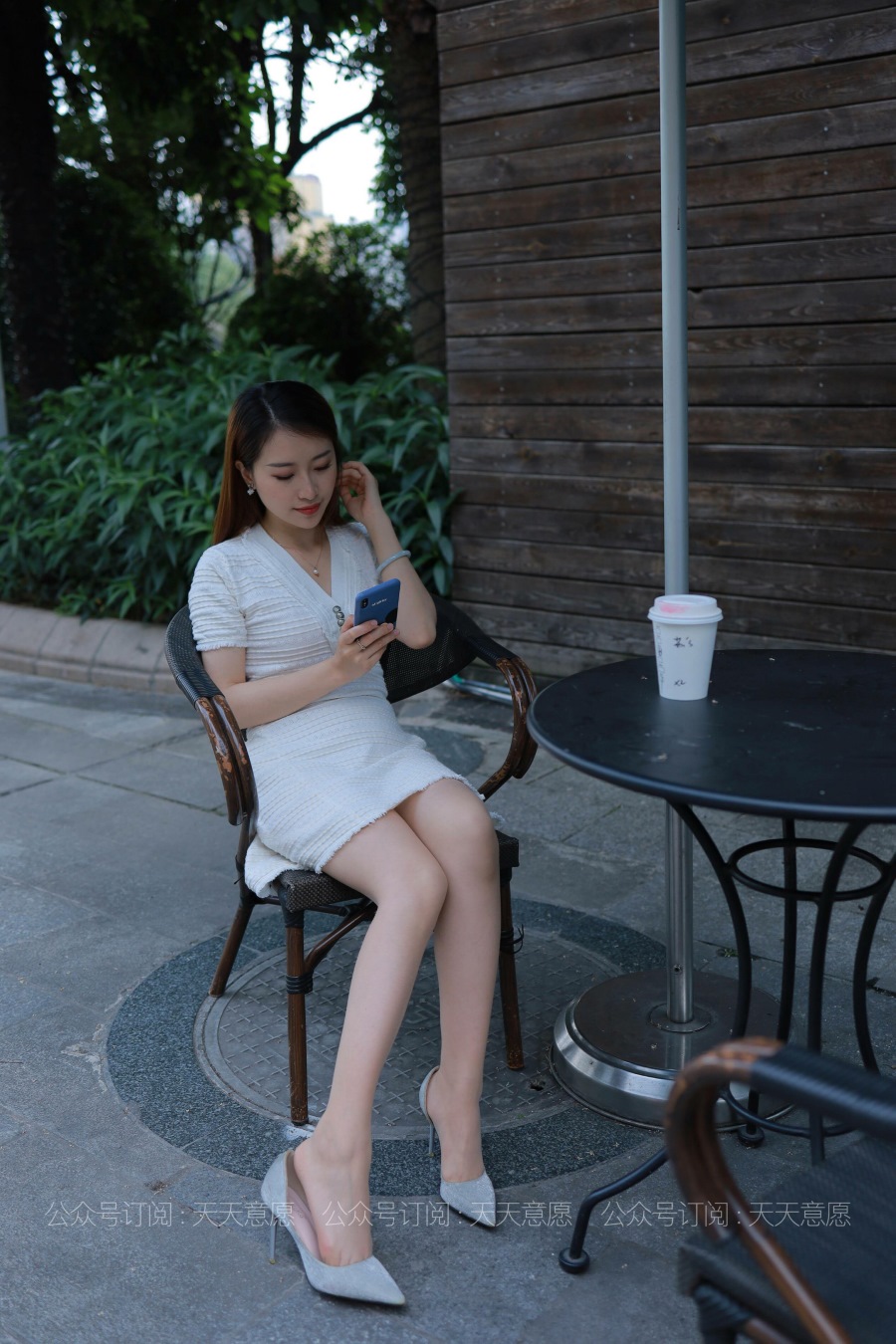 [IESS异思趣向] 2021.05.25 丝享家 814：小婕《肉丝白裙俏佳人》[79P/127MB]