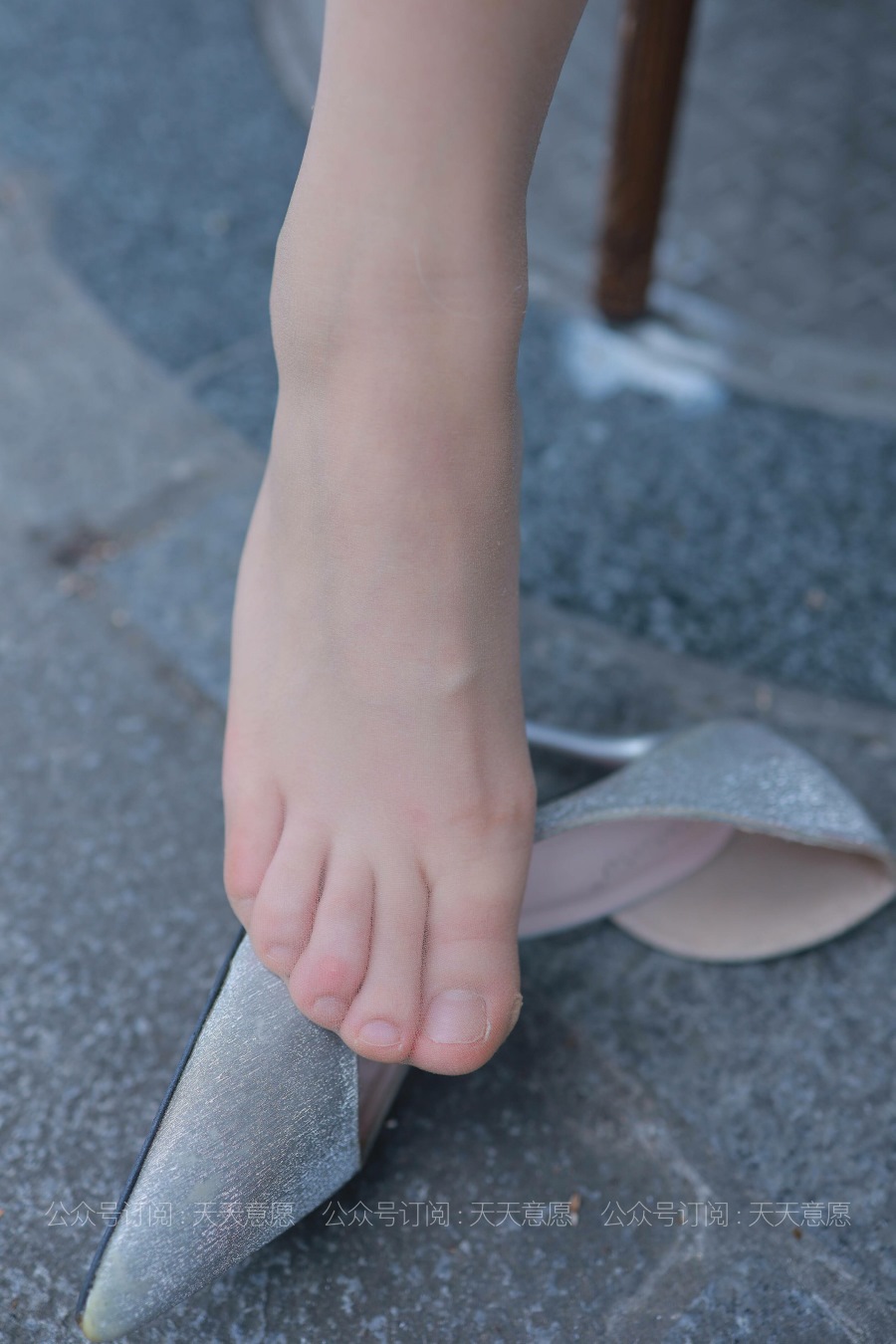 [IESS异思趣向] 2021.05.25 丝享家 814：小婕《肉丝白裙俏佳人》[79P/127MB]