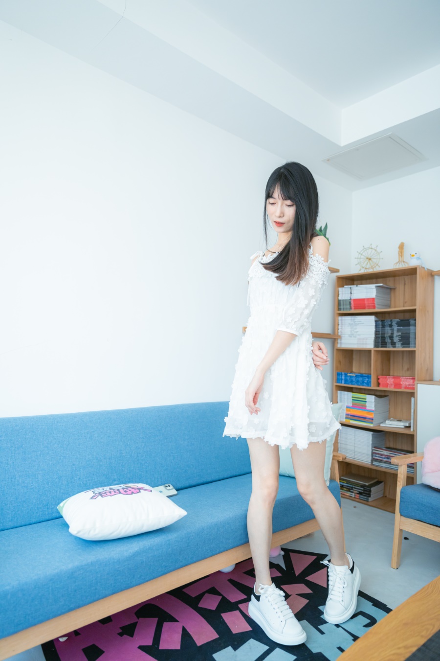 物恋传媒 NO.827 猫耳-白色恋爱花[140P/1V/4.81GB]