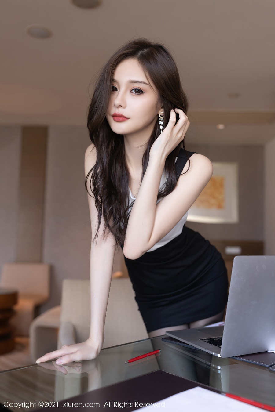 [Xiuren秀人网]2021.08.19 NO.3824 王心怡 [88+1P/830MB]