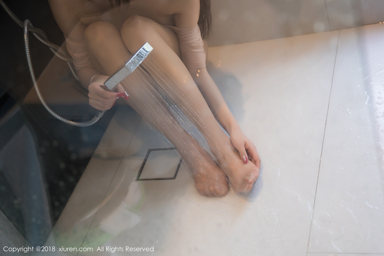 [XIUREN秀人网] 2018.11.07 NO.1222 杨晨晨sugar [80+1P/318MB]