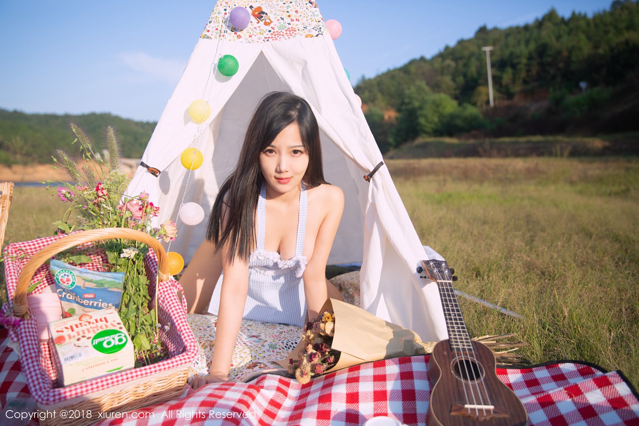 [XIUREN秀人网] 2018.10.25 NO.1207 徐微微mia [80+1P/300MB]