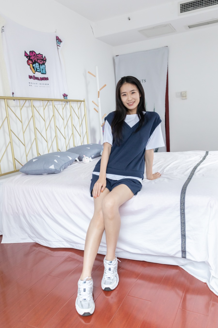 物恋传媒 NO.857 菜菜-春花秋月何时了[148P/1V/2.83GB]