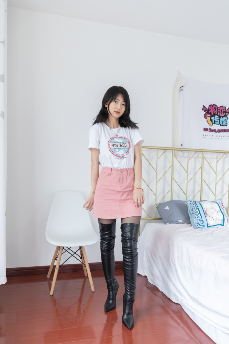 物恋传媒 NO.858 小凌-韶华花雨[139P/1V/2.72GB]