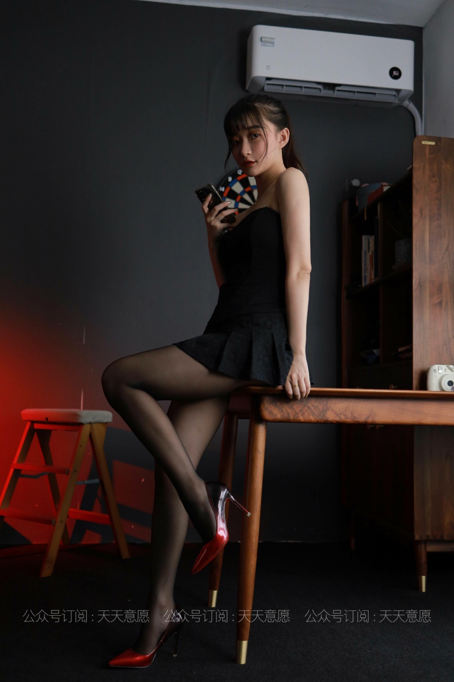 [IESS异思趣向] 2021.07.02 丝享家849：秋秋《灯红酒绿》[83P/90MB]