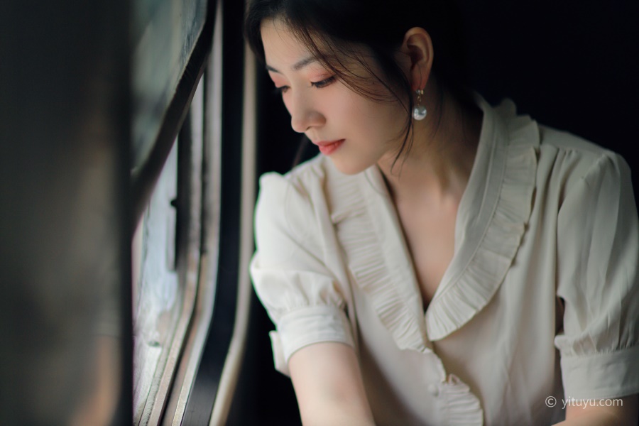 [YITUYU]艺图语 2021.04.14 远方 HANA [24P/539MB]